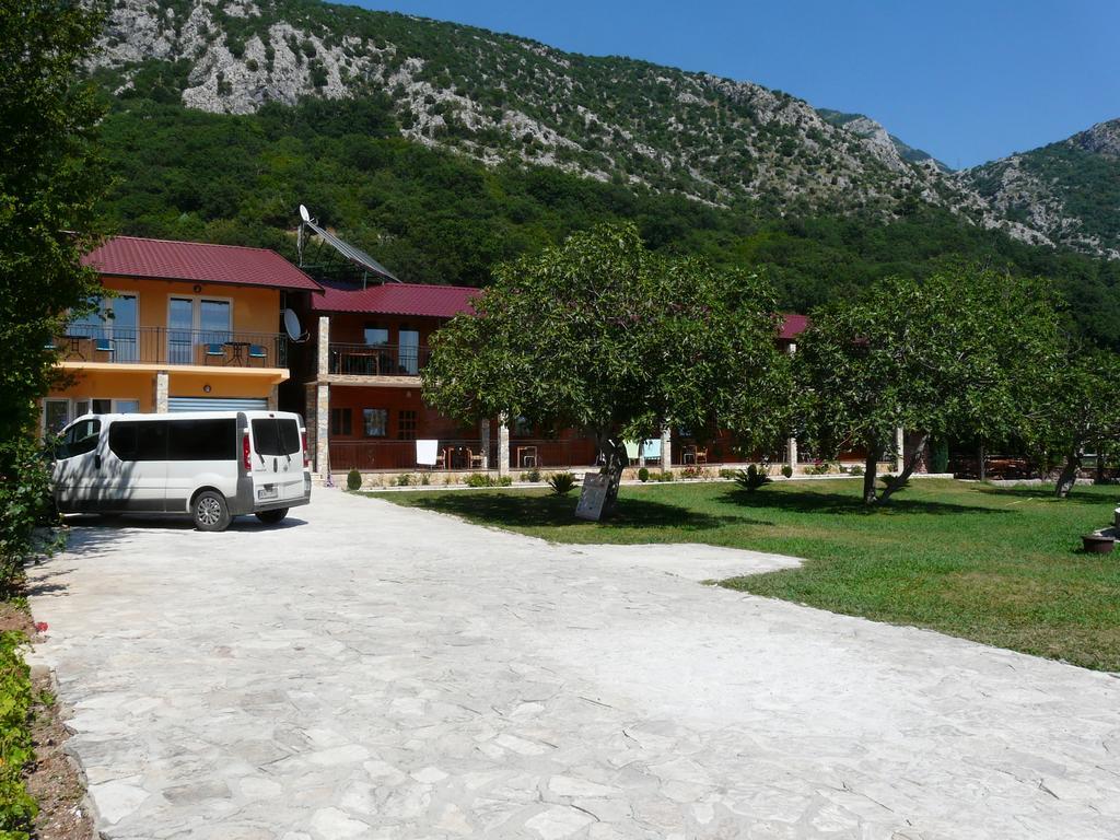 Guest House Jadran Pol Petrovac Exterior photo