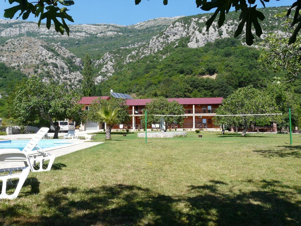 Guest House Jadran Pol Petrovac Exterior photo