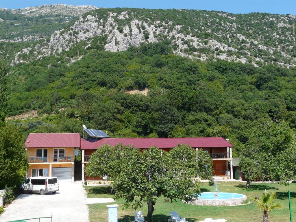 Guest House Jadran Pol Petrovac Exterior photo