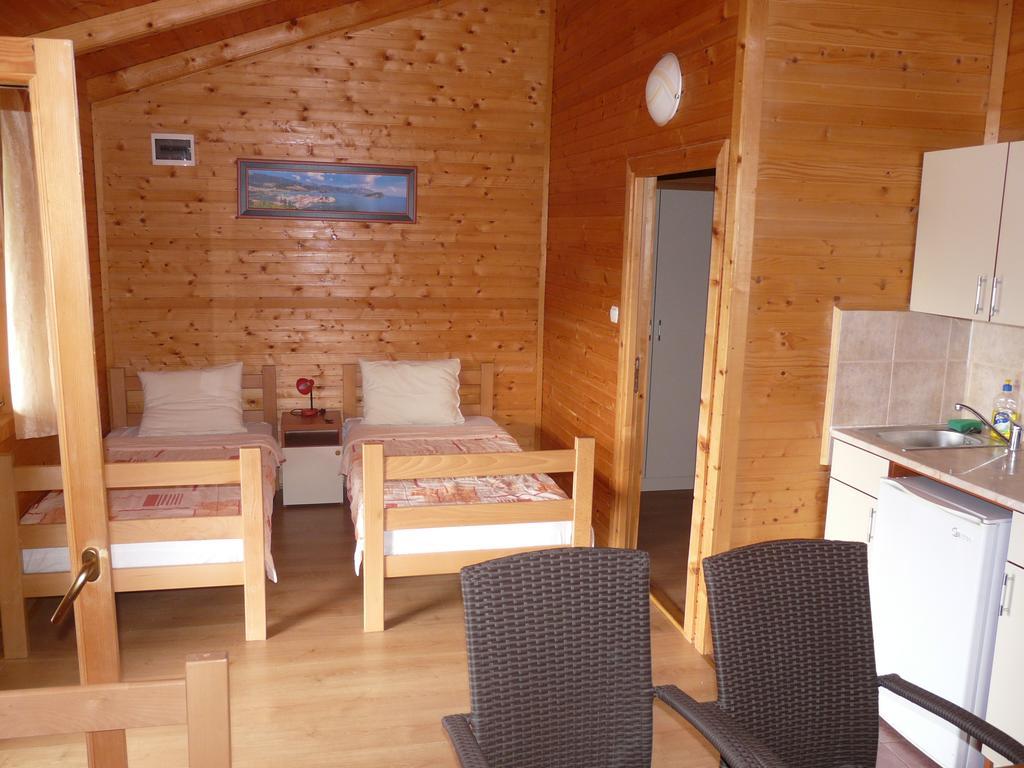 Guest House Jadran Pol Petrovac Exterior photo