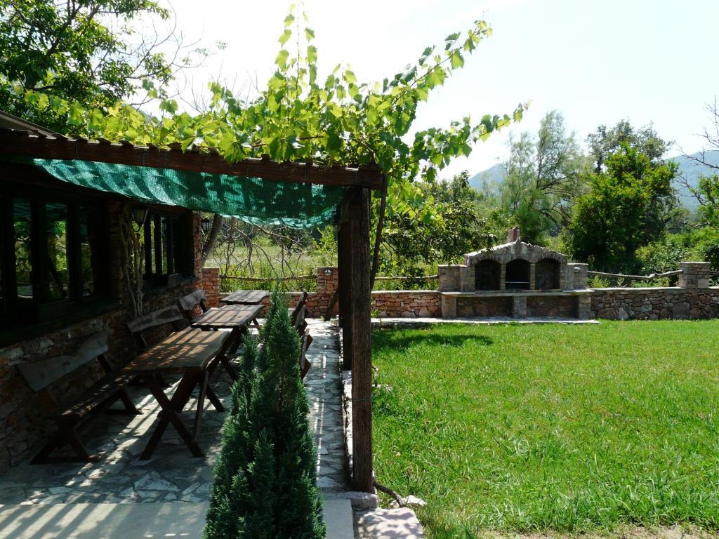 Guest House Jadran Pol Petrovac Exterior photo